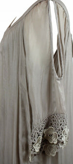 Load image into Gallery viewer, BZNA Ibiza Empire Dress Taupe Sommer Kleid Seidenkleid Damen Seide Silk Häckel
