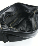 Load image into Gallery viewer, BZNA Bag Dani Cognac Italy Designer Messenger Damen Handtasche Schultertasche
