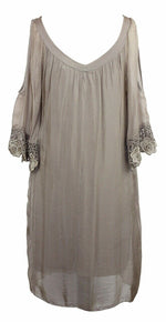 Load image into Gallery viewer, BZNA Ibiza Empire Dress Taupe Sommer Kleid Seidenkleid Damen Seide Silk Häckel
