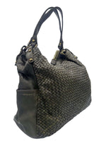 Load image into Gallery viewer, BZNA Bag Yuna Taupe Italy Designer Damen Handtasche Schultertasche Tasche
