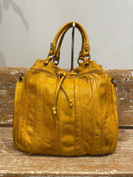 Load image into Gallery viewer, BZNA Bag Thora Gelb Italy Designer Damen Handtasche Schultertasche Tasche

