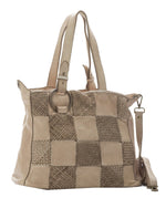Load image into Gallery viewer, BZNA Bag Belva taupe Italy Designer Damen Handtasche Schultertasche Tasche

